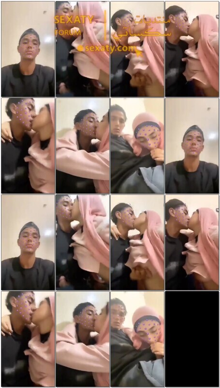 بينت محجبة سكسي تبوس في حبيبها و يلعب ببزازها و تنزل ترضعله